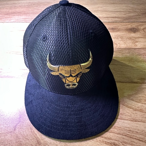NBA Black and Gold Hat - Picture 4 of 6